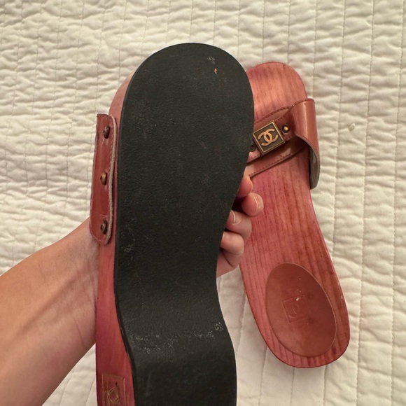 CHANEL wooden sandals - Picture 7 of 9